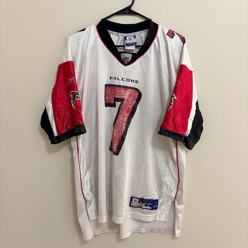 Reebok NFL White and Red Falcons Jersey Michael Vick # 7 Distressed